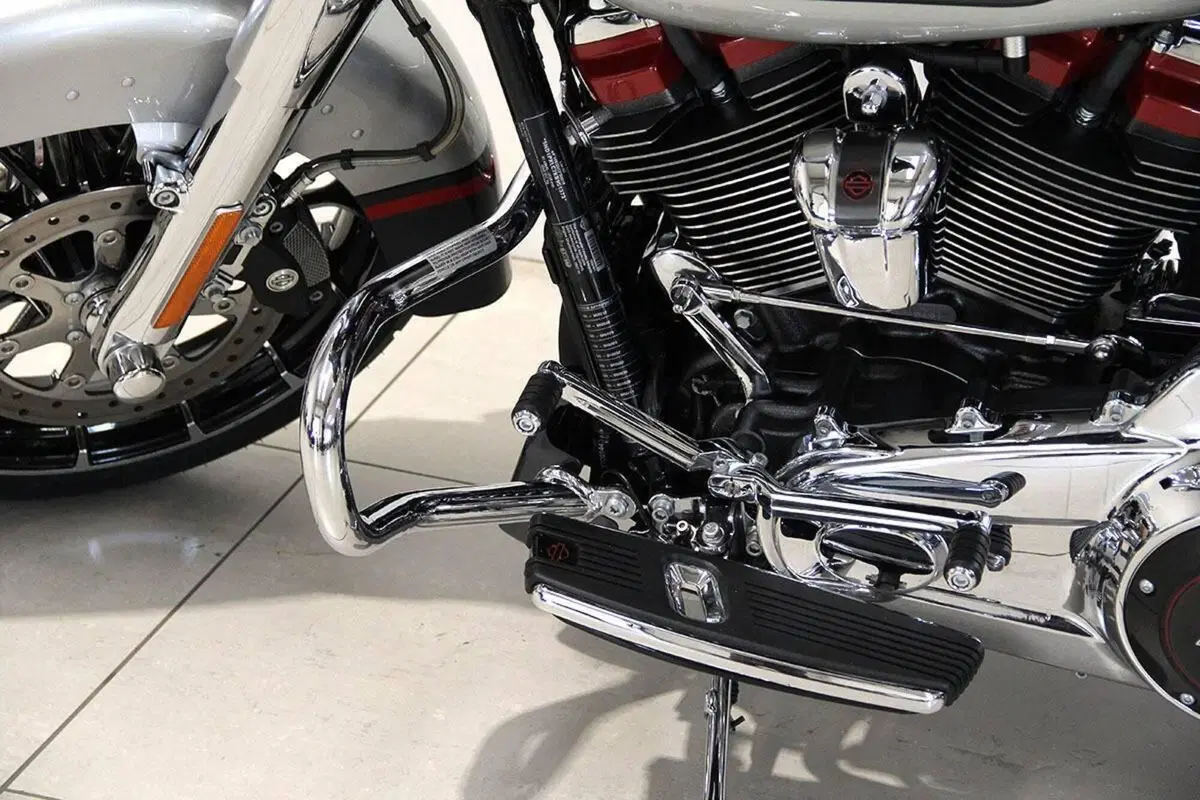 Harley-Davidson 117 Street Glide (2018 - 20) - FLHXSE (14)