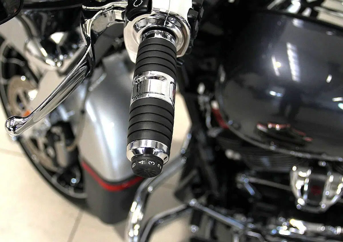 Harley-Davidson 117 Street Glide (2018 - 20) - FLHXSE (16)