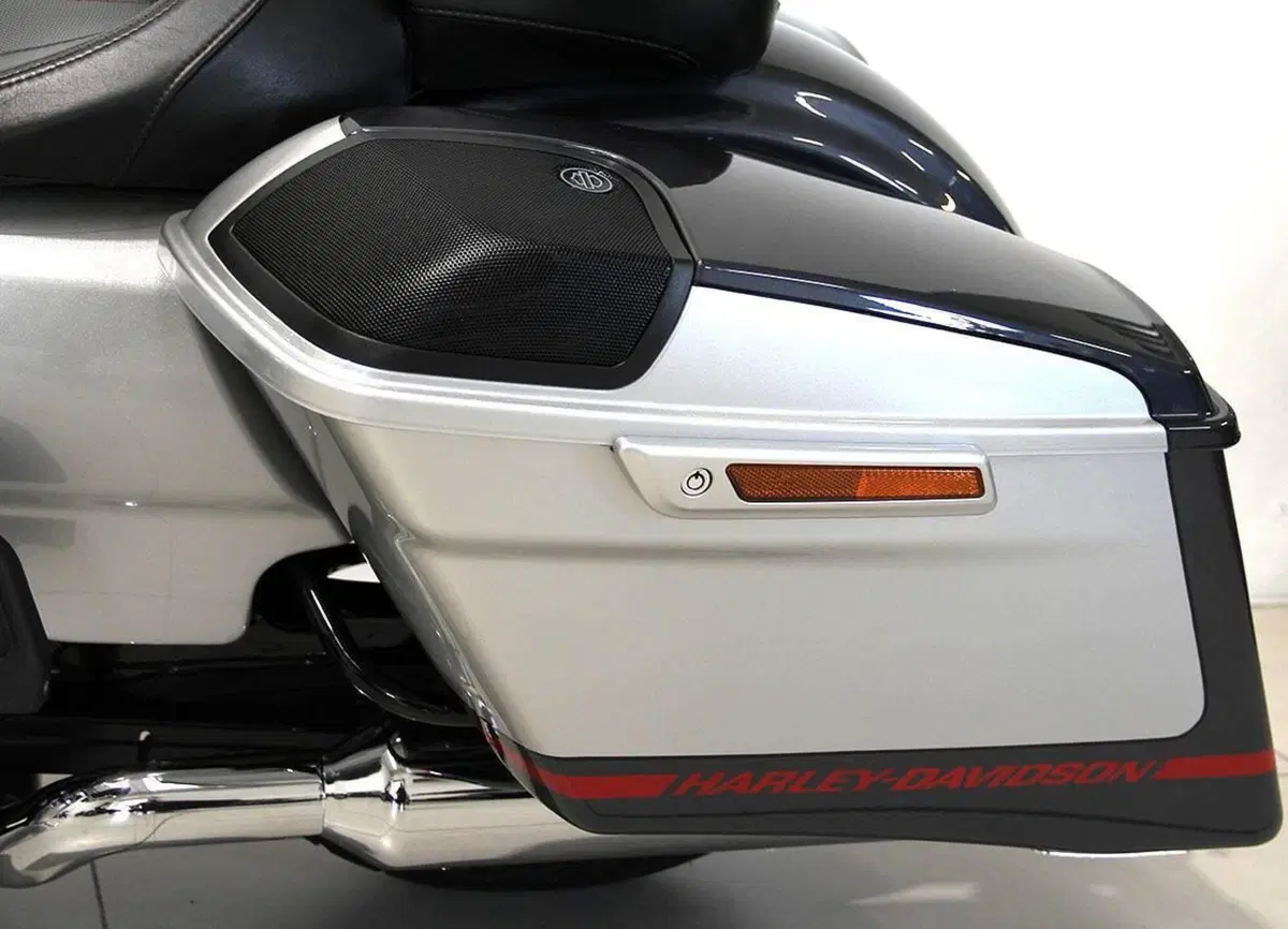 Harley-Davidson 117 Street Glide (2018 - 20) - FLHXSE (18)