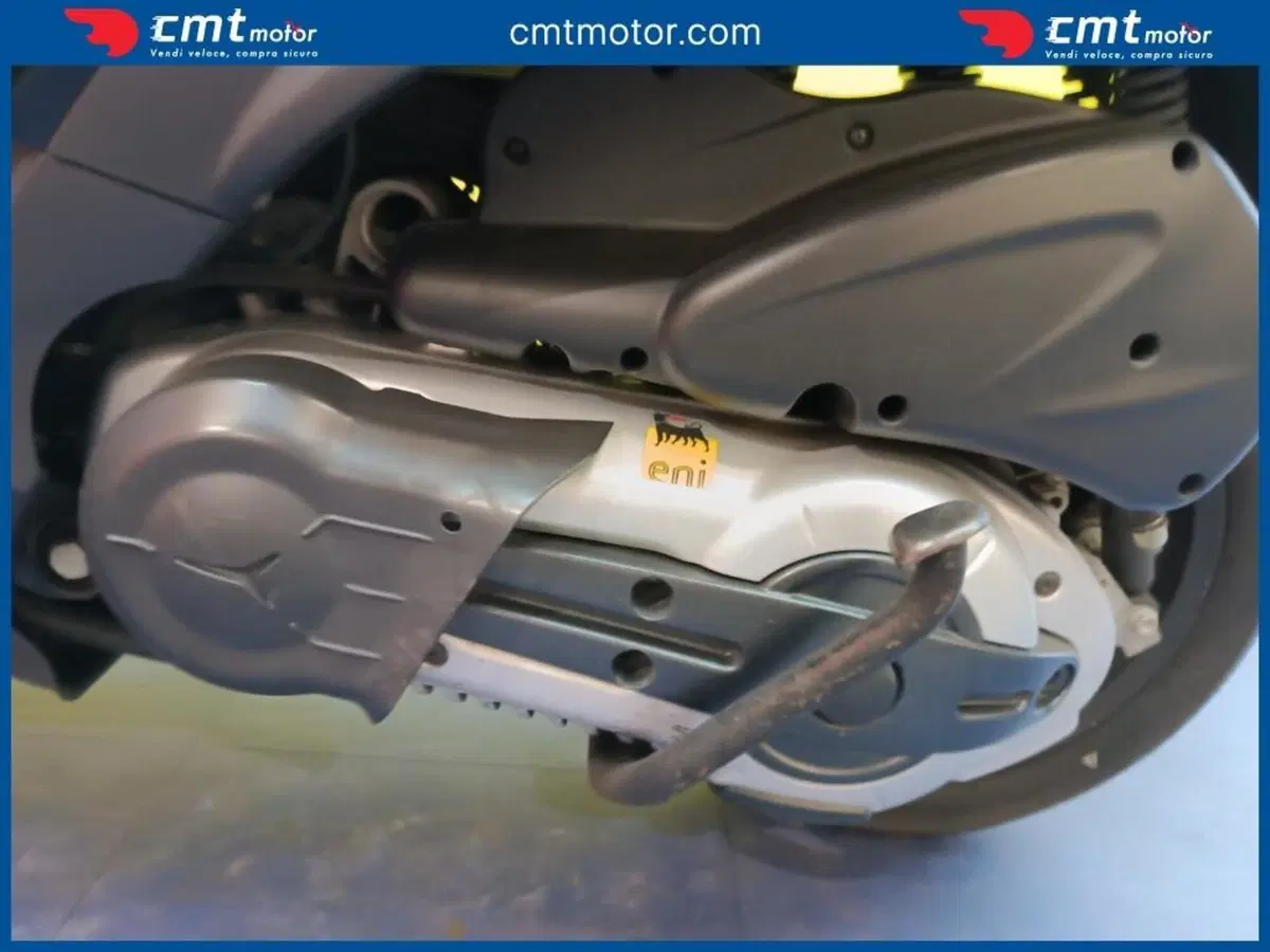 Piaggio MP3 500 i.e. Sport (2011 - 13) (4)