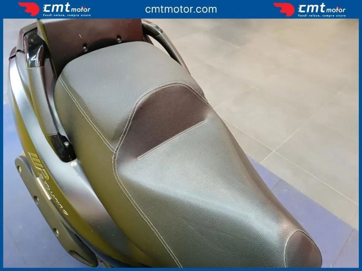 Piaggio MP3 500 i.e. Sport (2011 - 13) (6)