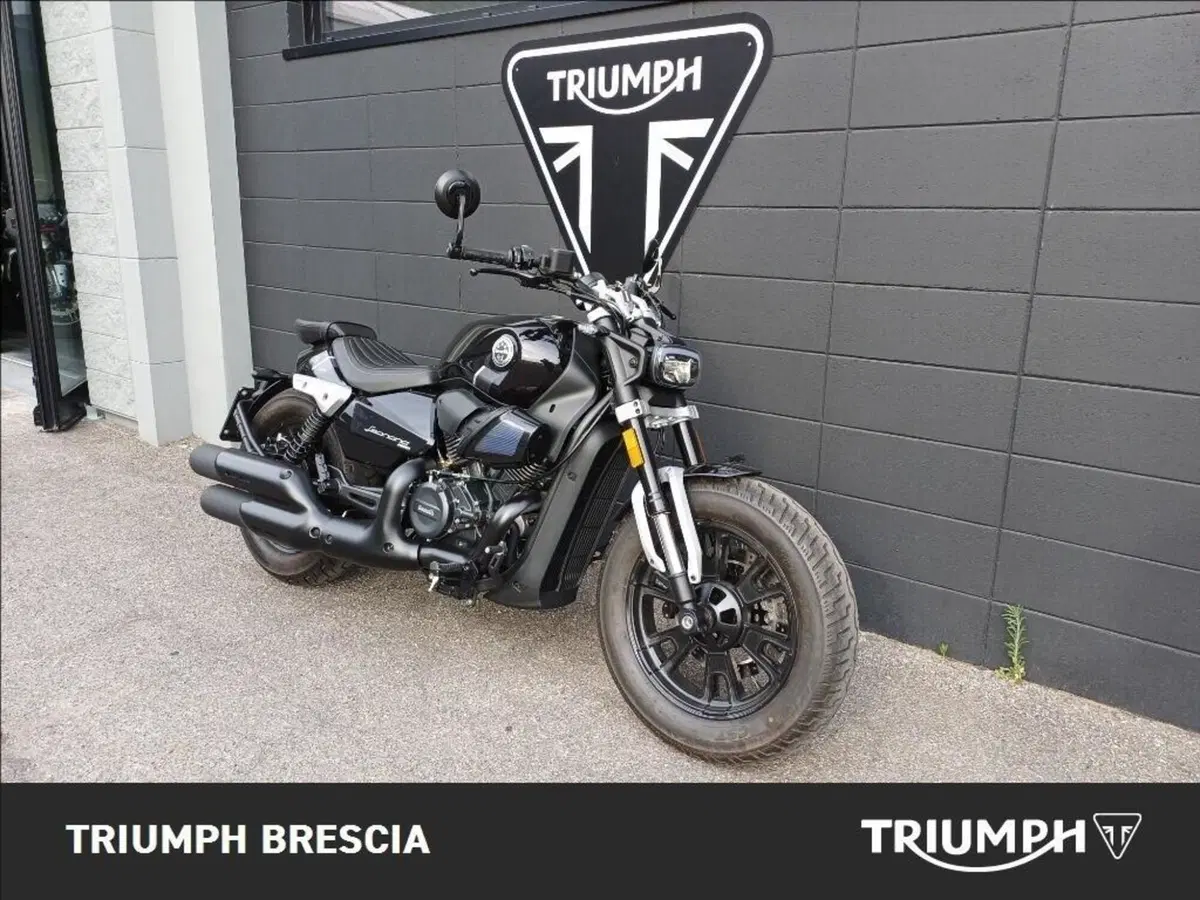 Benelli Leoncino 400 Bobber (2026) (2)