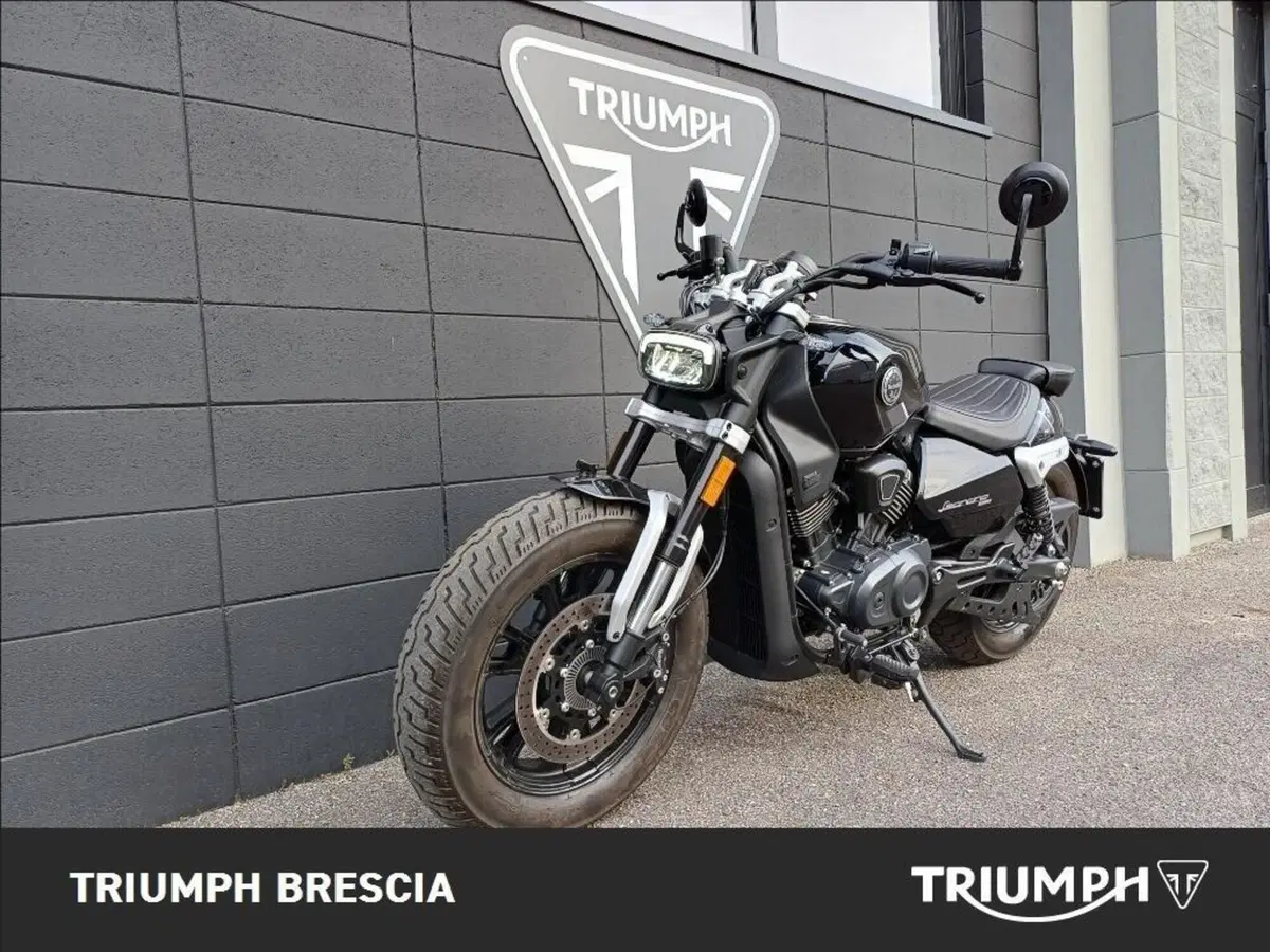 Benelli Leoncino 400 Bobber (2026) (13)