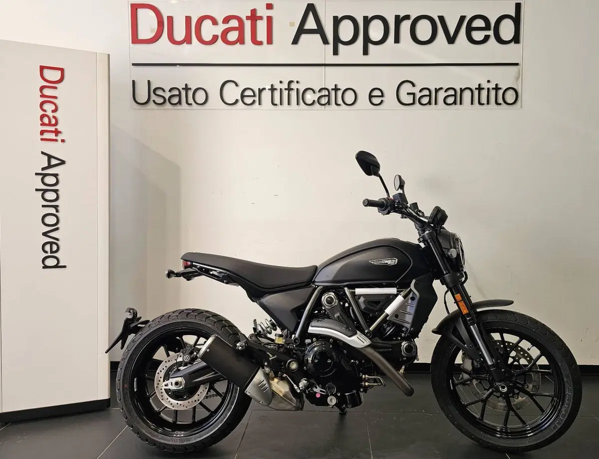 Ducati Scrambler 800 Icon Dark (2025 - 26)