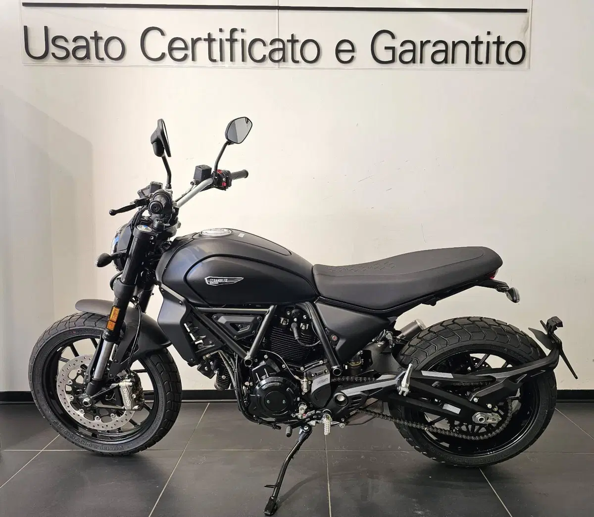 Ducati Scrambler 800 Icon Dark (2025 - 26) (5)