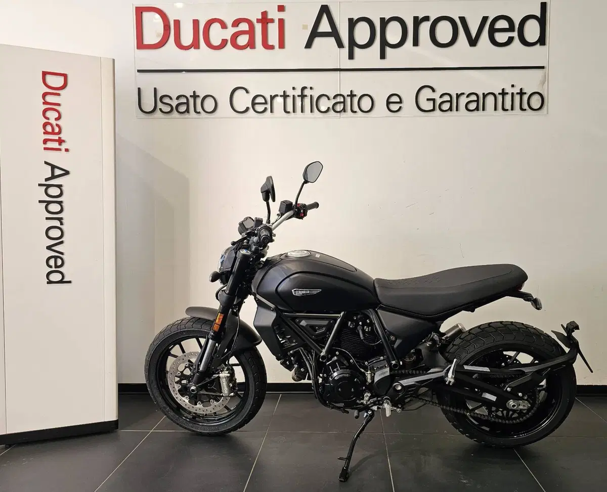 Ducati Scrambler 800 Icon Dark (2025 - 26) (6)