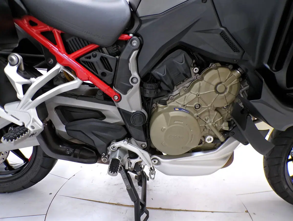 Ducati Multistrada V4 S (2021 - 24) (9)