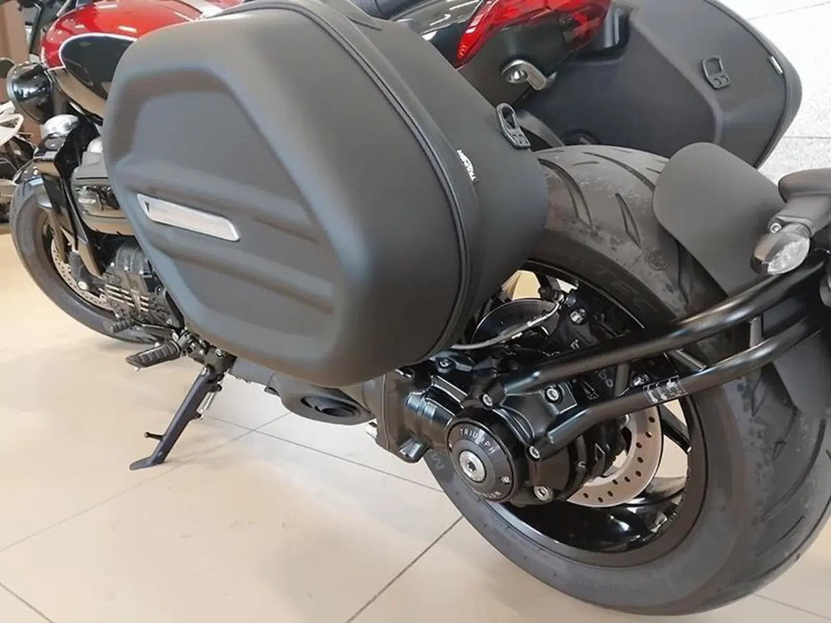 Triumph Rocket 3 Storm R (2024 - 26) (6)