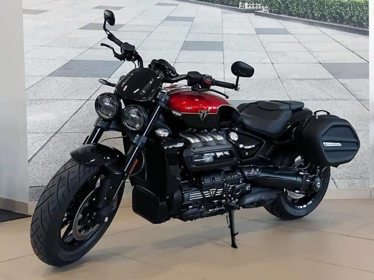 Triumph Rocket 3 Storm R (2024 - 26) (7)