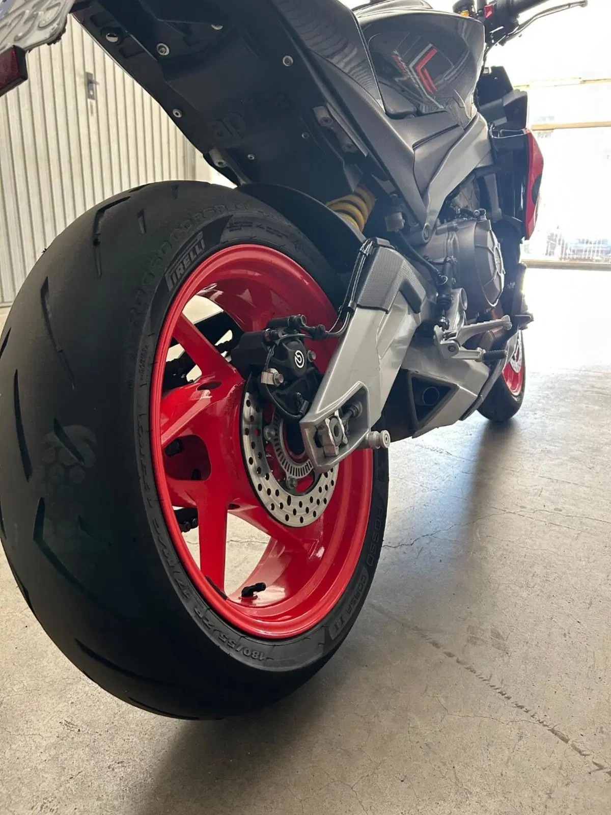 Aprilia Tuono 660 Factory (2022 - 24) (5)