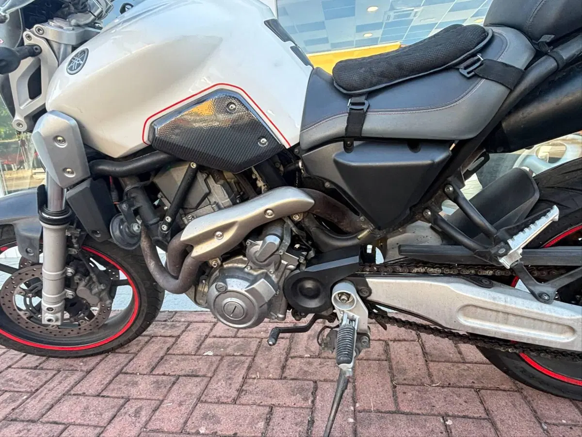 Yamaha MT-03 (2006 - 14) (6)