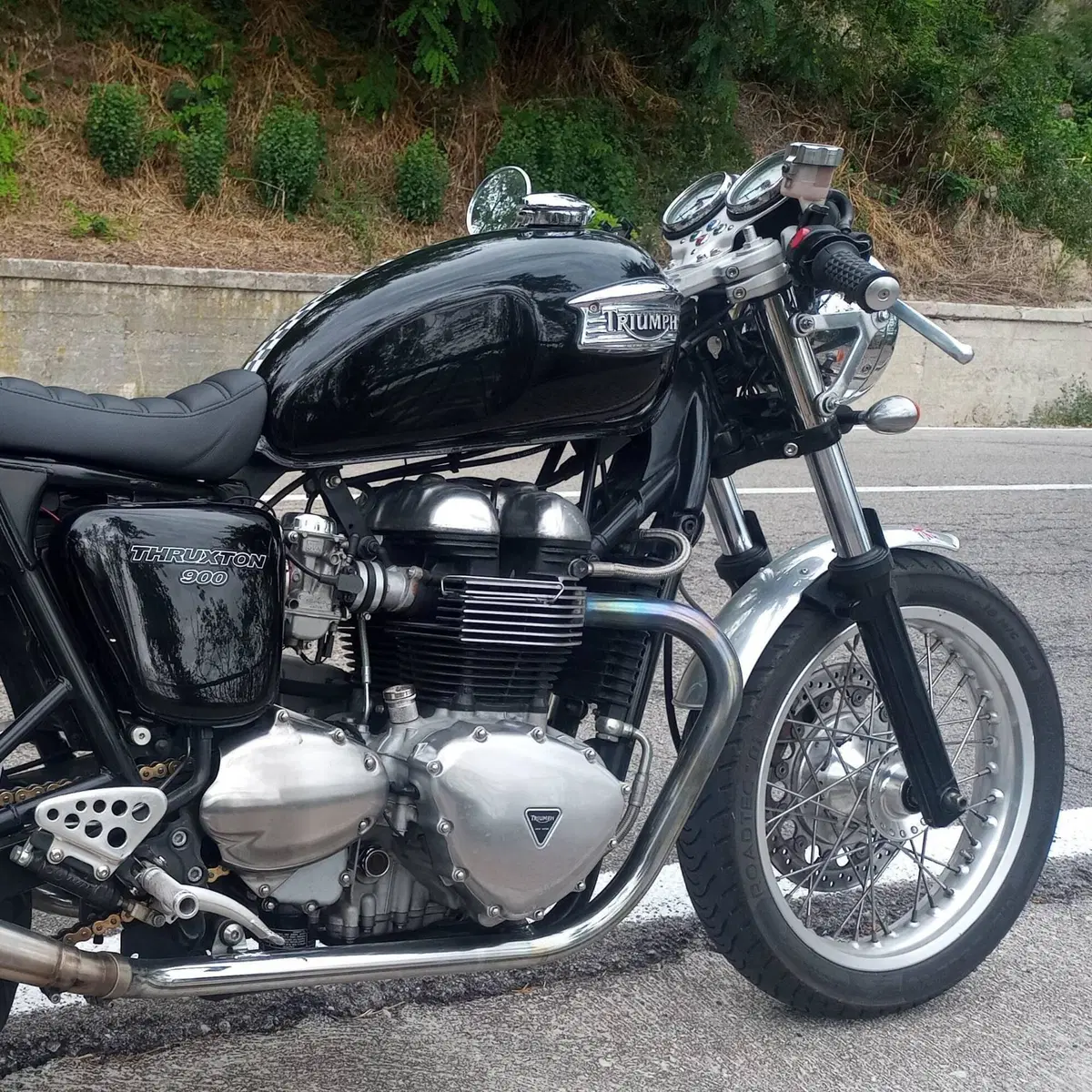 Triumph Thruxton 900 (2004 - 15) (3)
