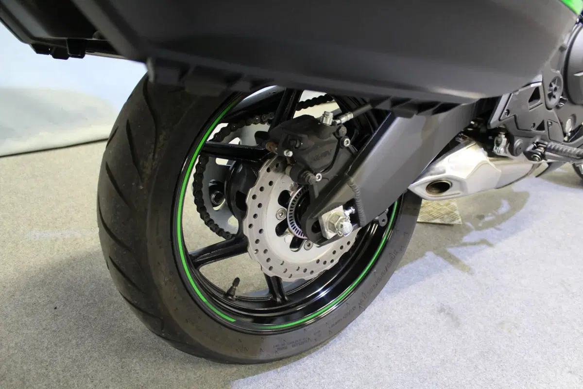 Kawasaki Versys 650 Grand Tourer (2025 - 26) (6)