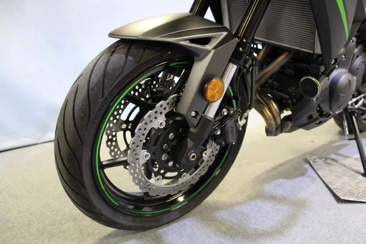 Kawasaki Versys 650 Grand Tourer (2025 - 26) (15)