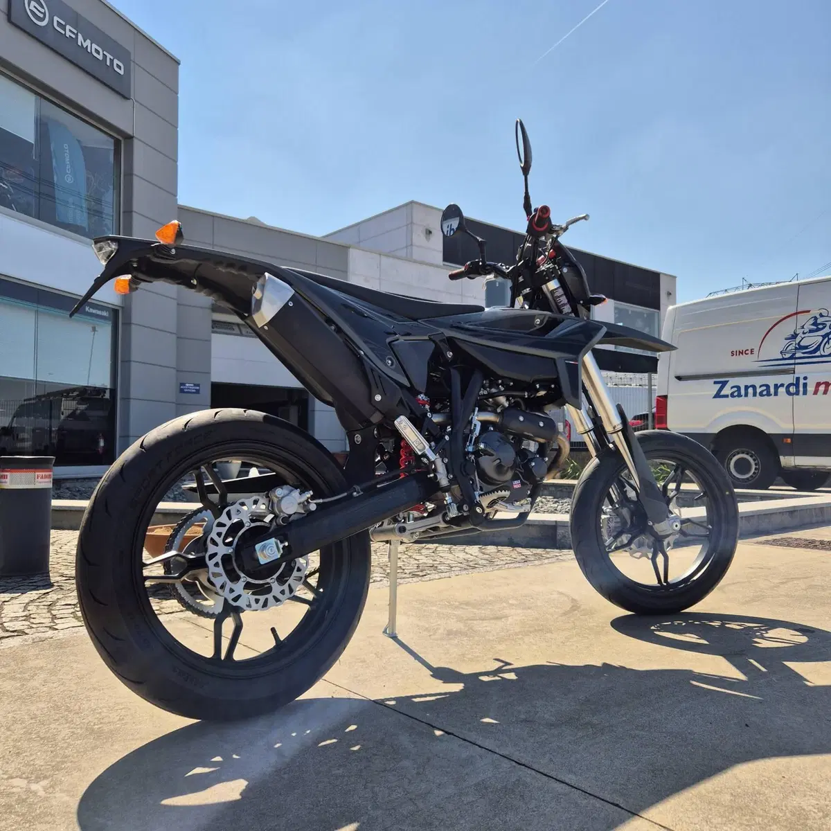 Betamotor RR 125 4T Motard T - X Special Edition (2025 - 26) (2)