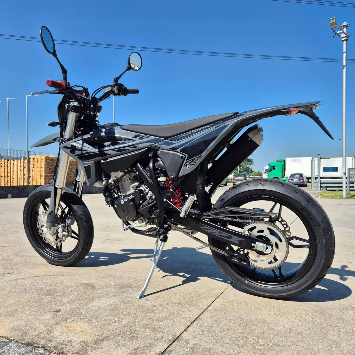 Betamotor RR 125 4T Motard T - X Special Edition (2025 - 26) (3)