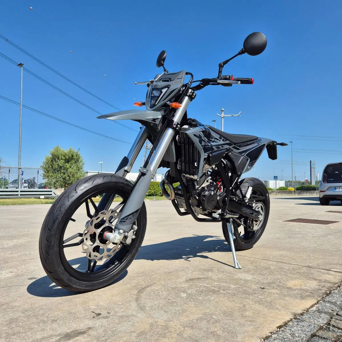 Betamotor RR 125 4T Motard T - X Special Edition (2025 - 26) (4)