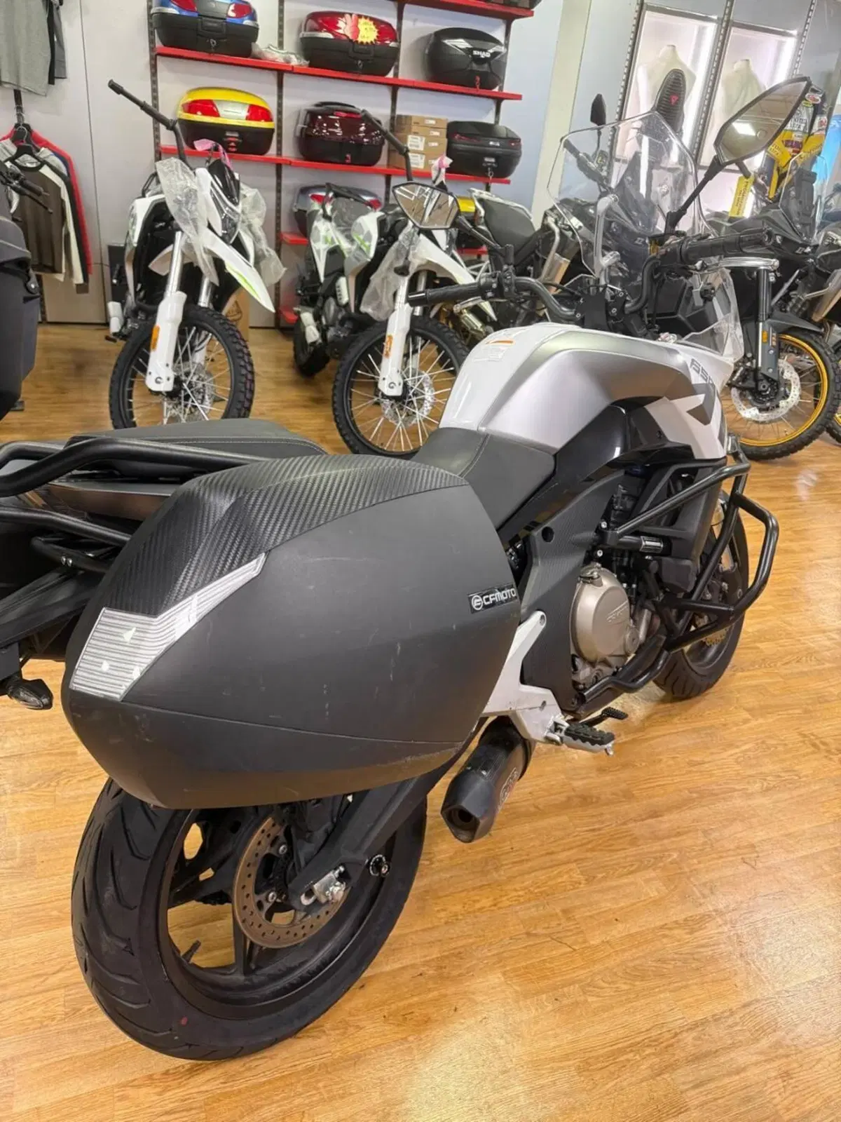 CFMOTO 650MT (2021 - 24) (6)