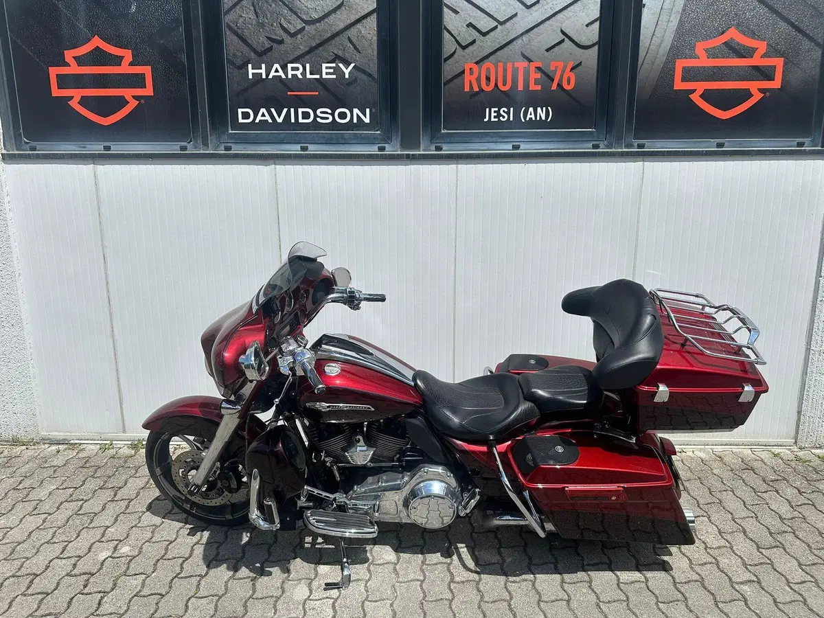 Harley-Davidson 1800 Street Glide (2012 - 13) - FLSTSE (12)