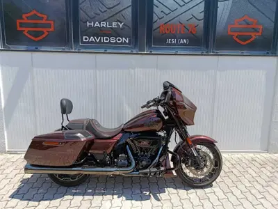 Harley-Davidson CVO Street Glide (2024) usata