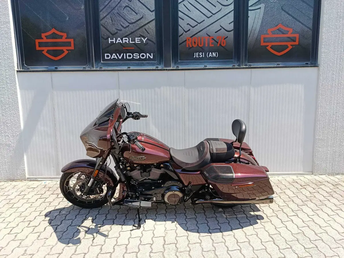 Harley-Davidson CVO Street Glide (2024) (7)