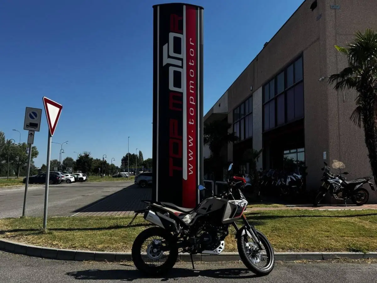 Benelli BKX 300 (2026)