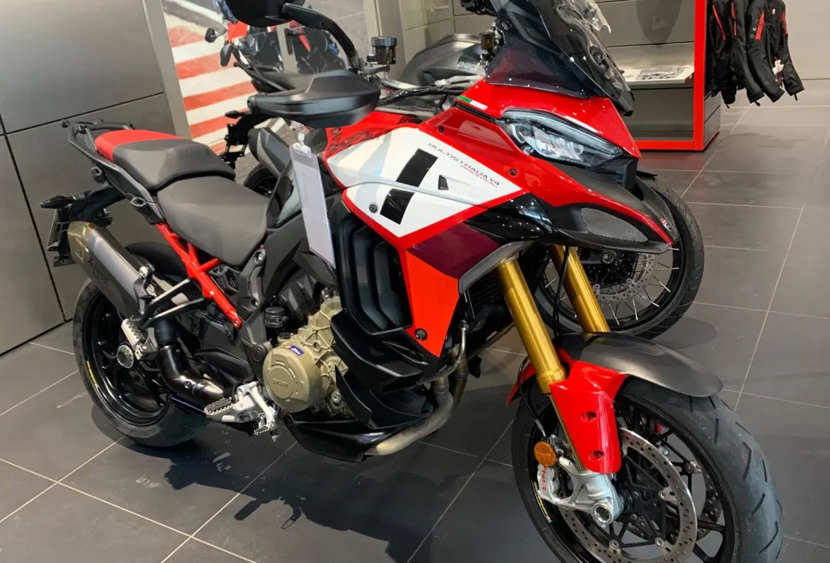 Ducati Multistrada V4 Pikes Peak (2021 - 24) (2)