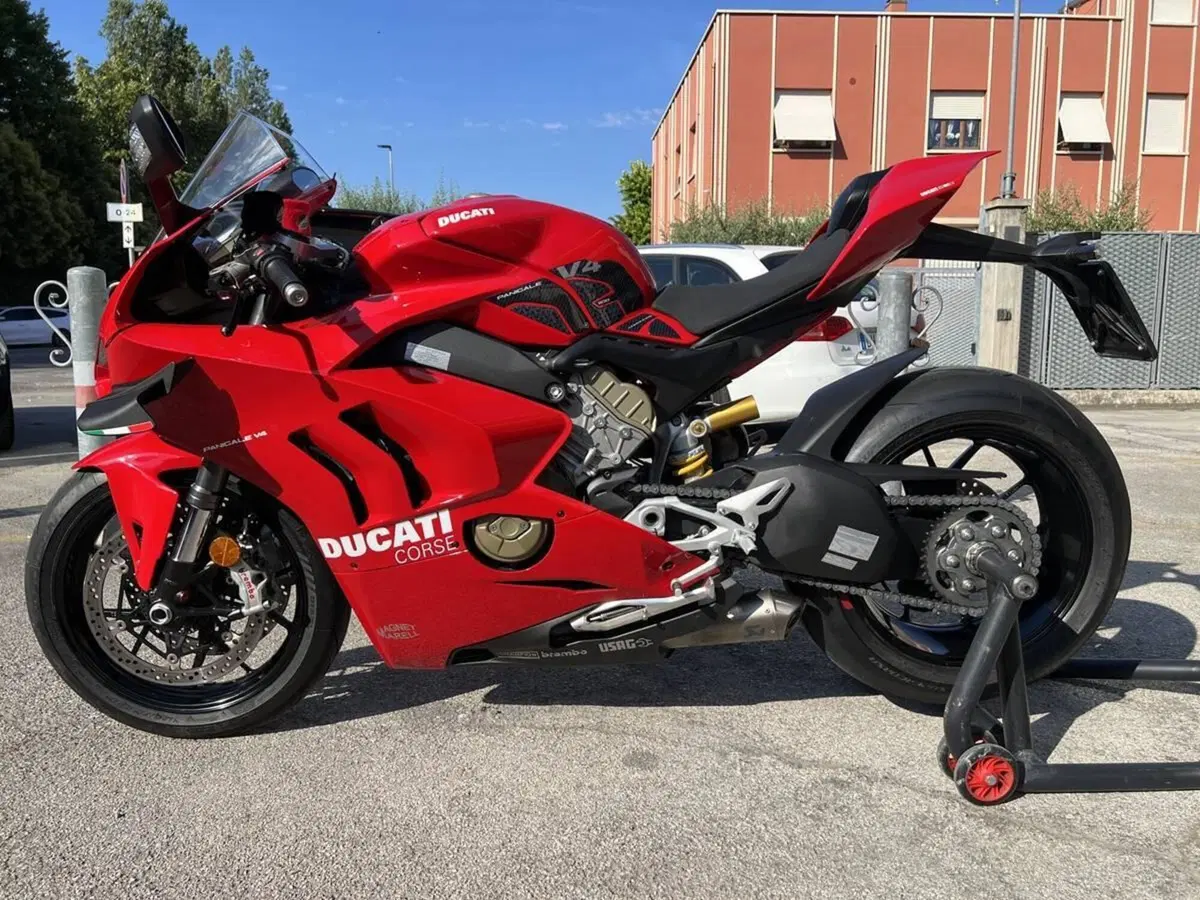 Ducati Panigale V4 1100 (2021) (3)