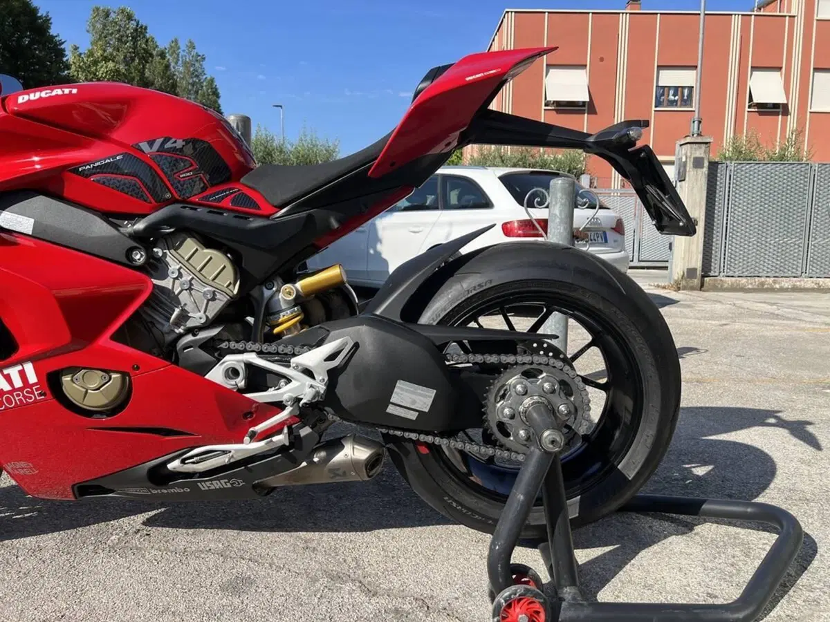 Ducati Panigale V4 1100 (2021) (4)