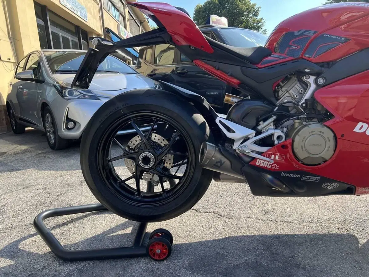 Ducati Panigale V4 1100 (2021) (5)