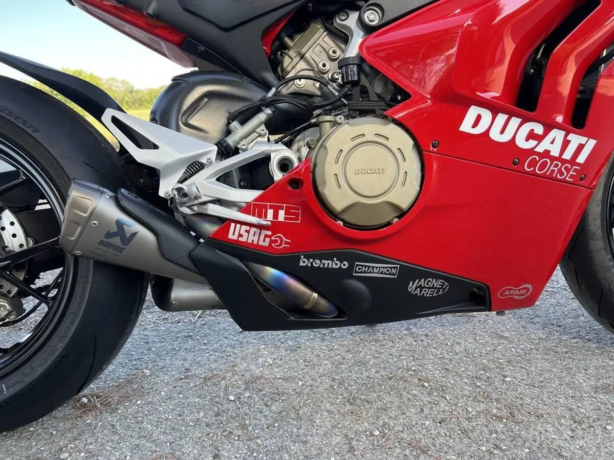 Ducati Panigale V4 1100 (2021) (8)
