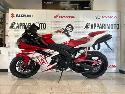 Yamaha YZF R1 (2009 - 11) usata