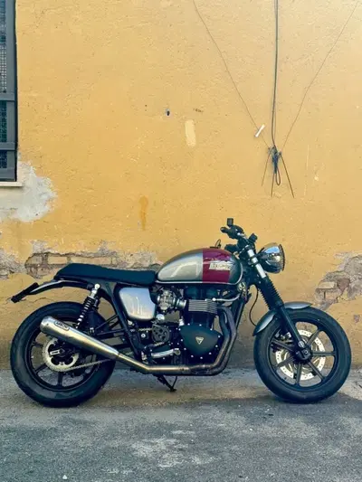 Triumph Bonneville SE (2009 - 13) usata