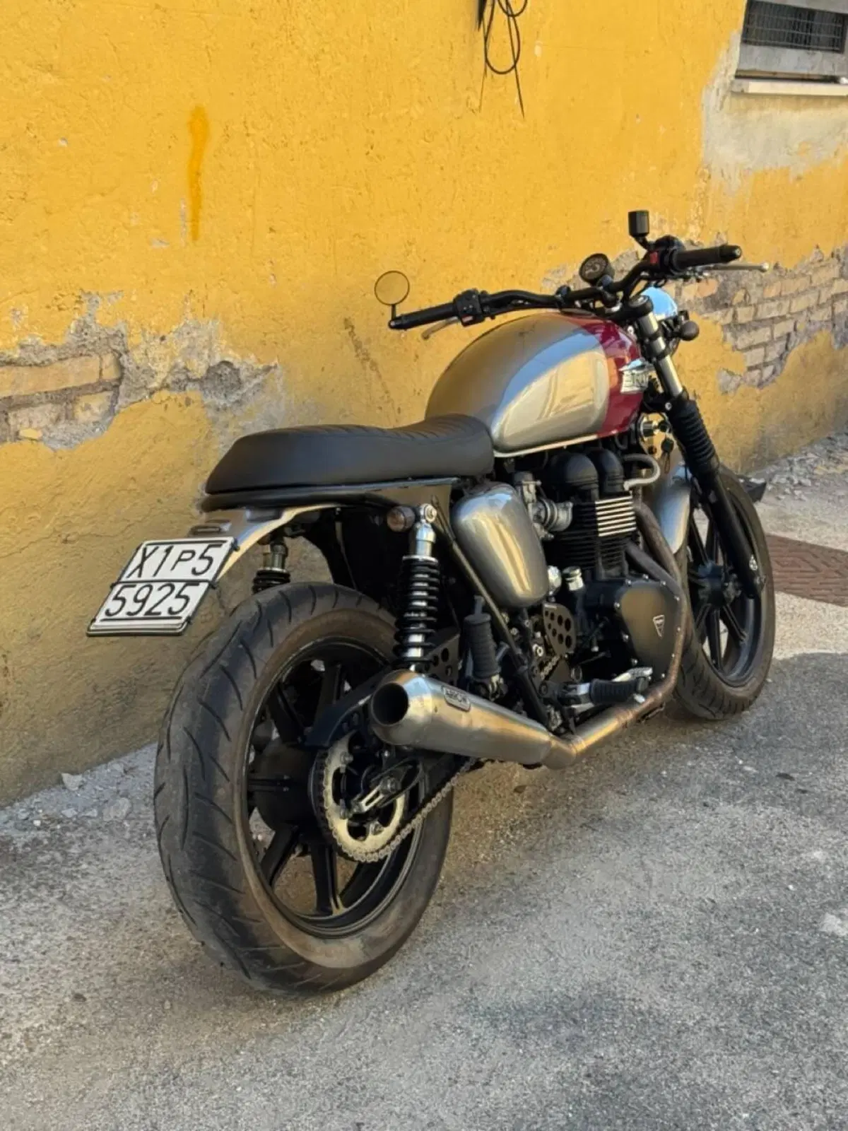 Triumph Bonneville SE (2009 - 13) (2)