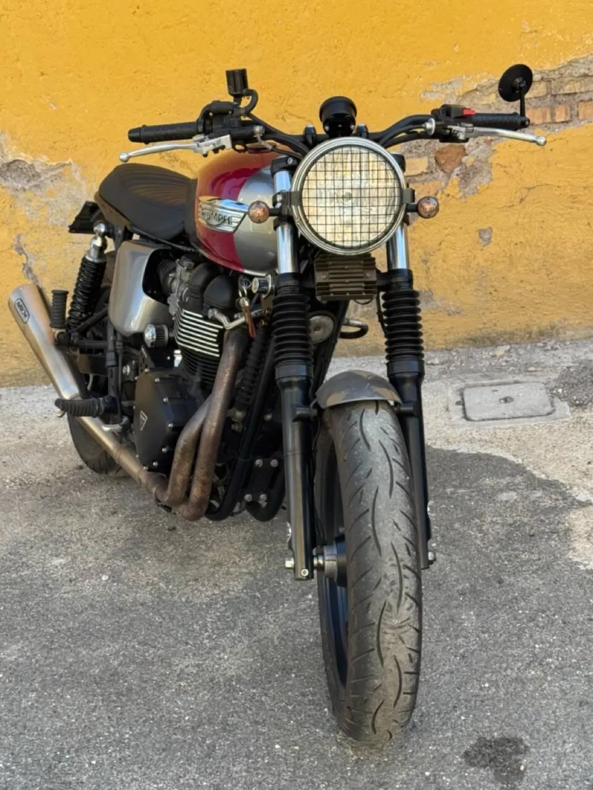 Triumph Bonneville SE (2009 - 13) (3)