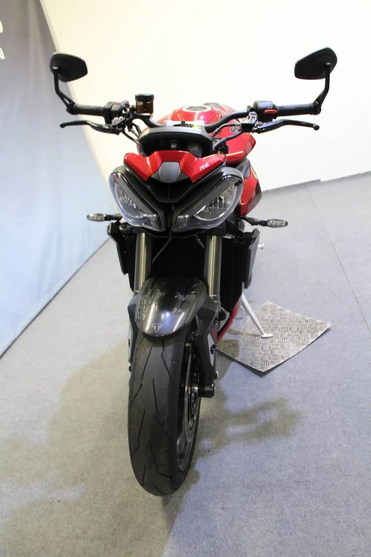 Triumph Street Triple 765 RS (2023 - 26) (13)
