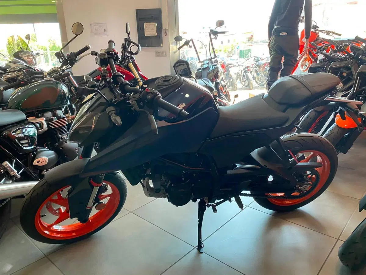 KTM 125 Duke (2026) (3)