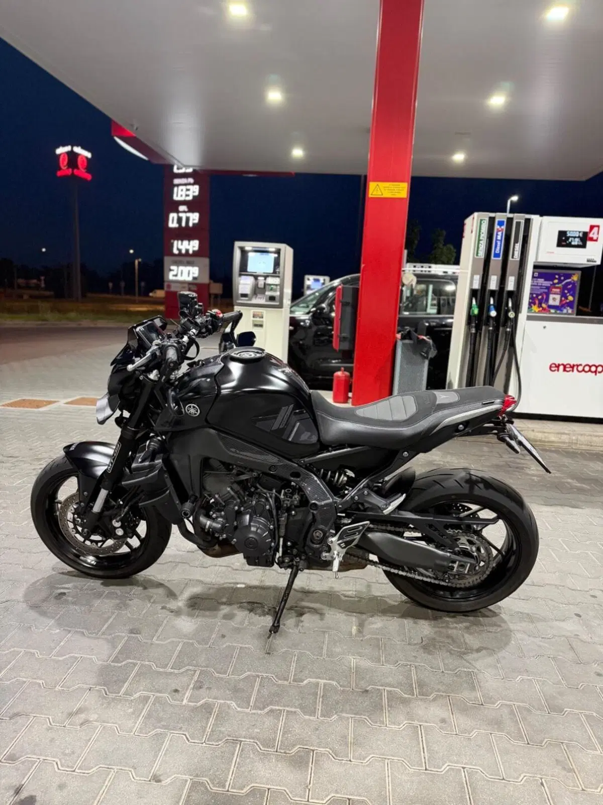Yamaha MT-09 (2021 - 23) (5)