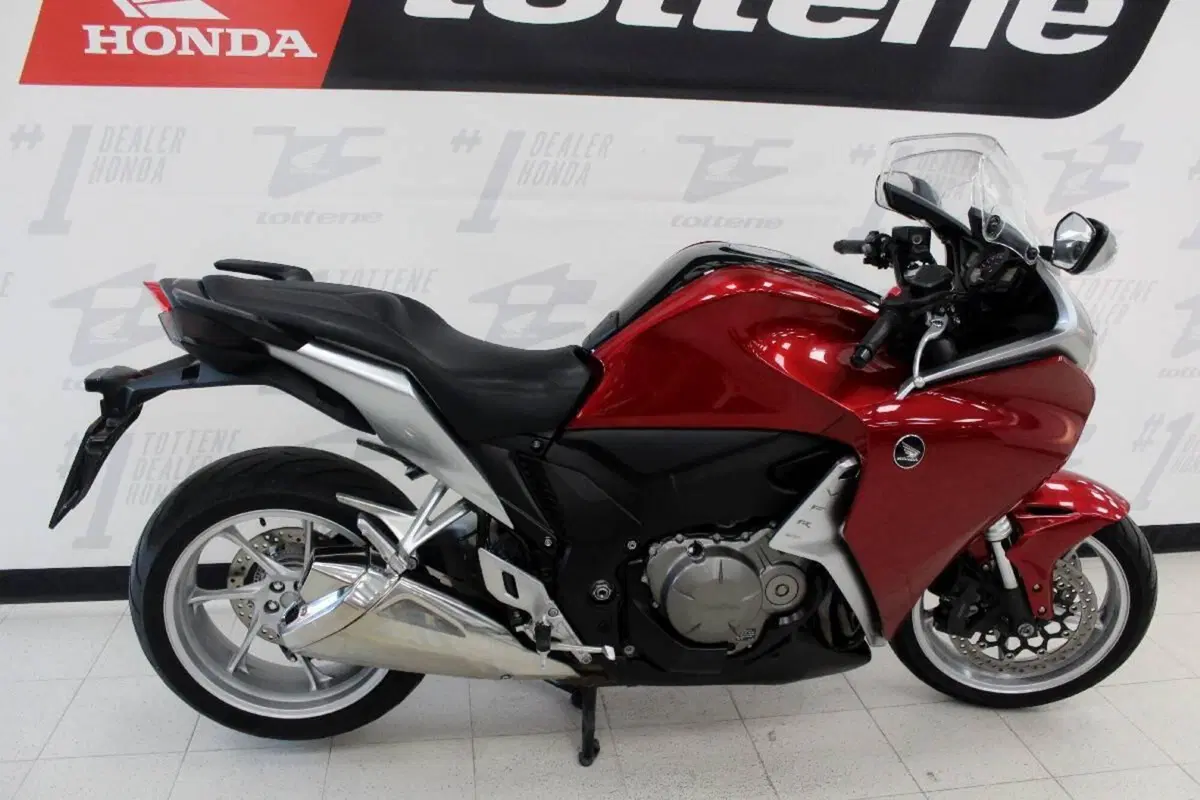 Honda VFR 1200 F ABS (2009 - 16) (2)