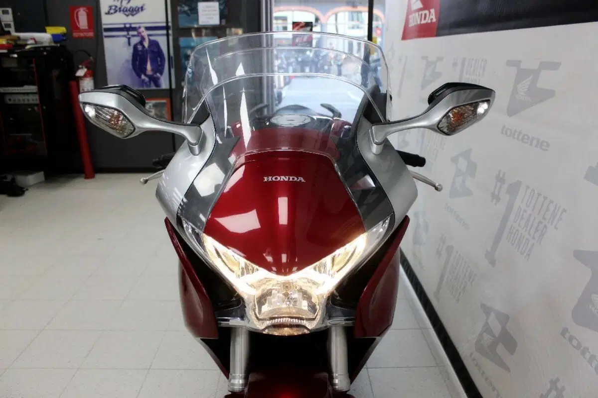 Honda VFR 1200 F ABS (2009 - 16) (4)