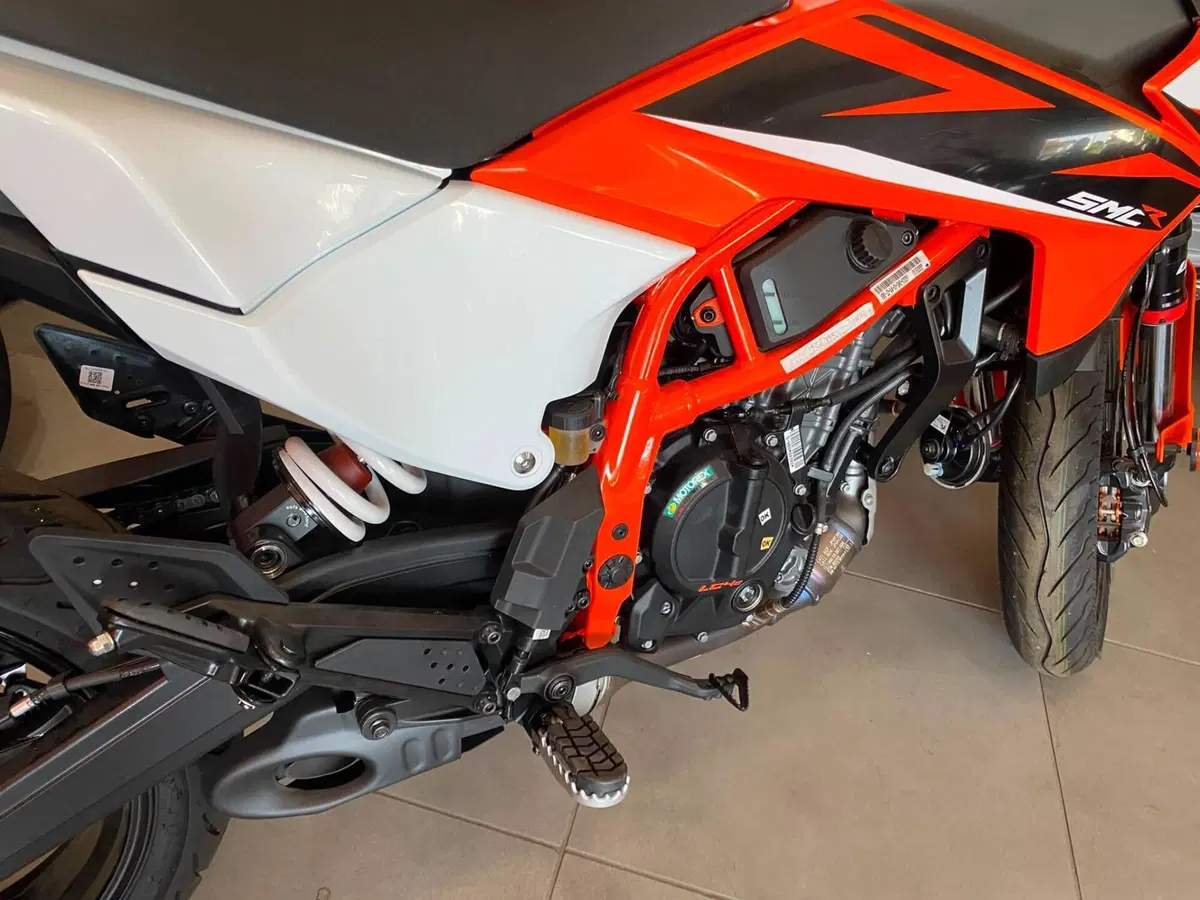 KTM 125 SMC R (2025 - 26) (5)