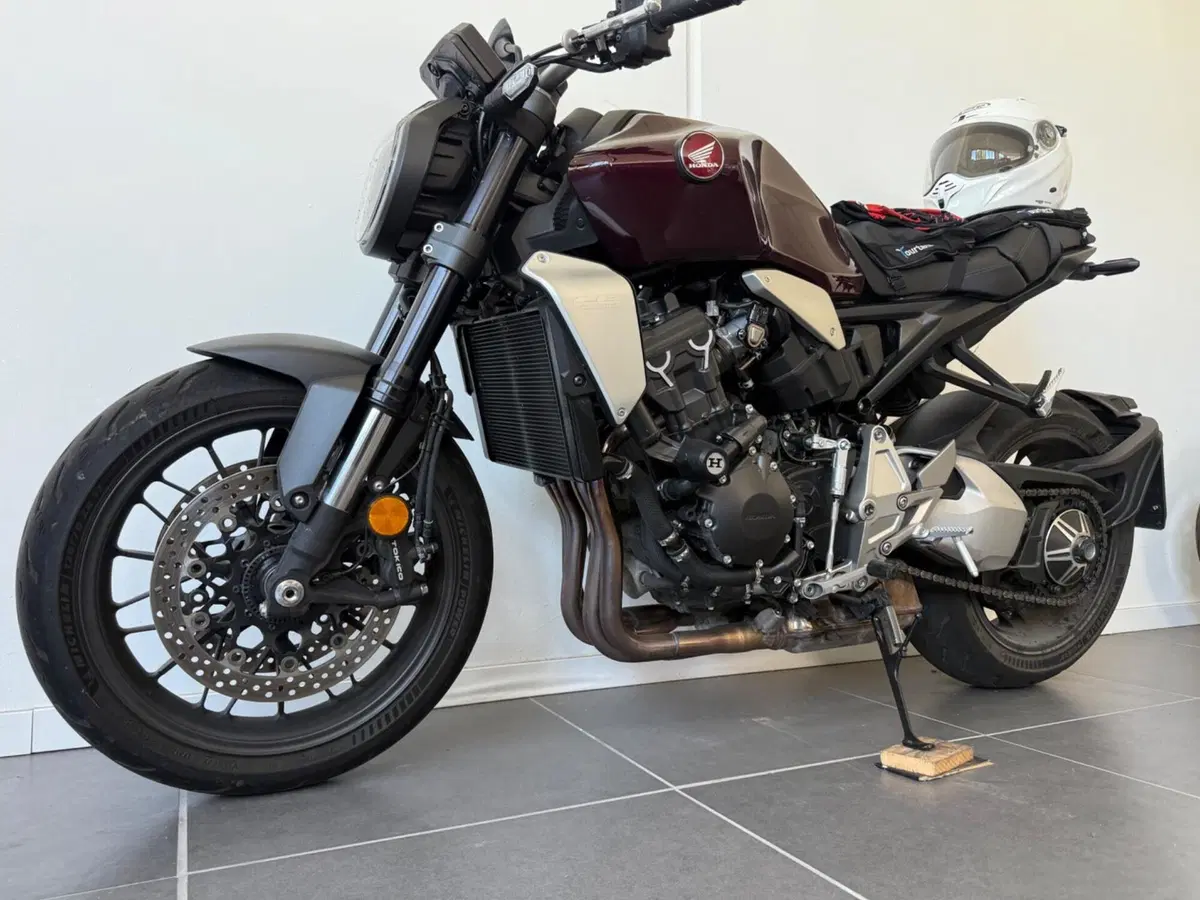 Honda CB 1000 R (2021 - 25)