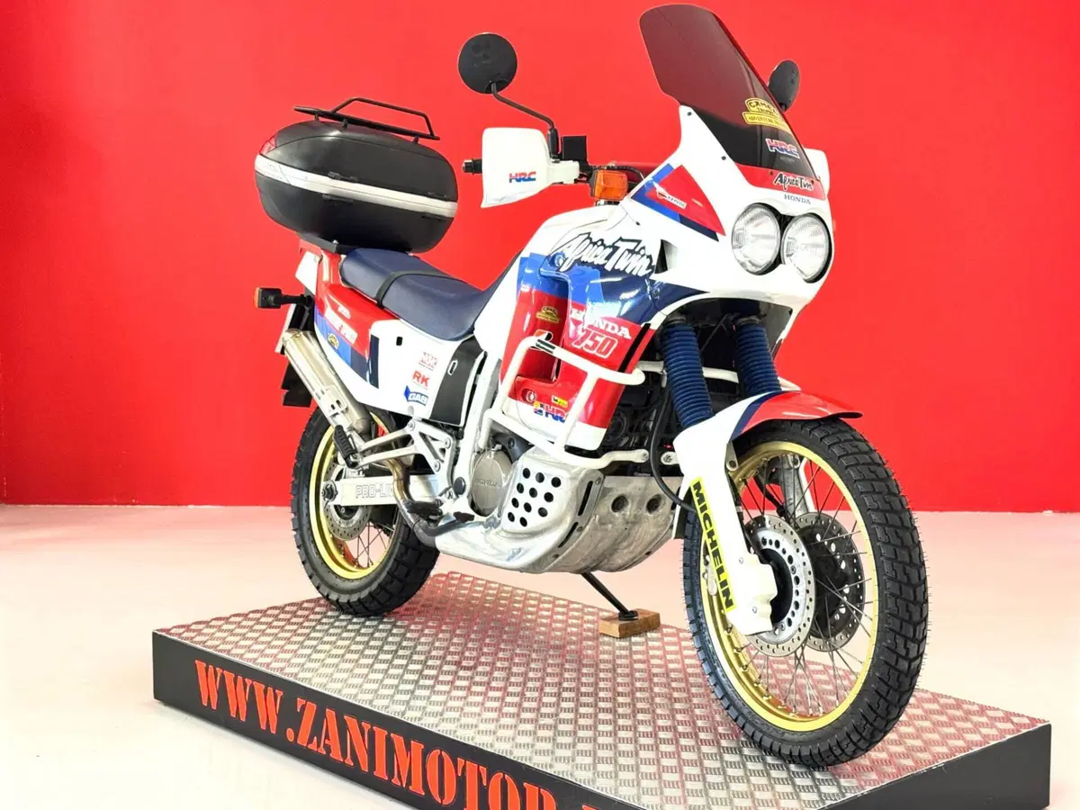 Honda XRV 750 AFRICA TWIN RD04 (2)