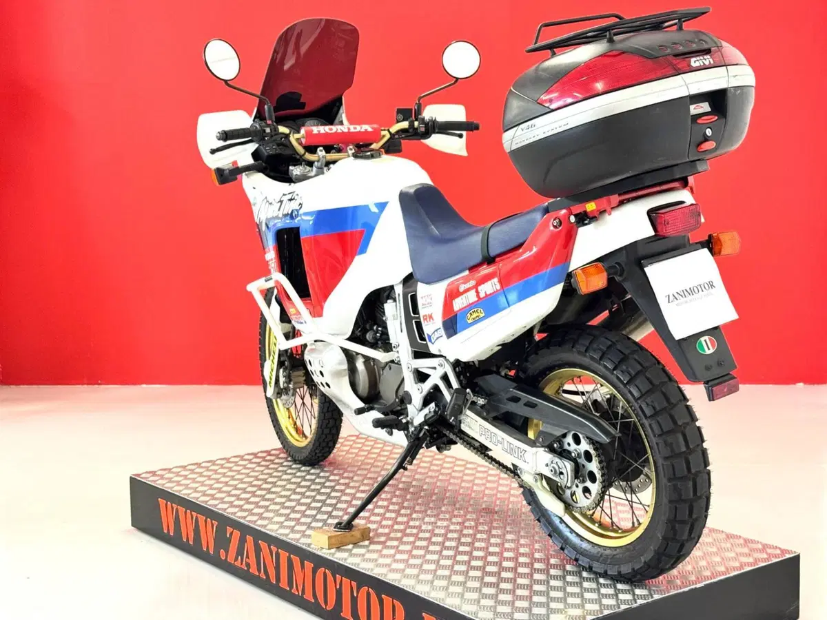 Honda XRV 750 AFRICA TWIN RD04 (6)