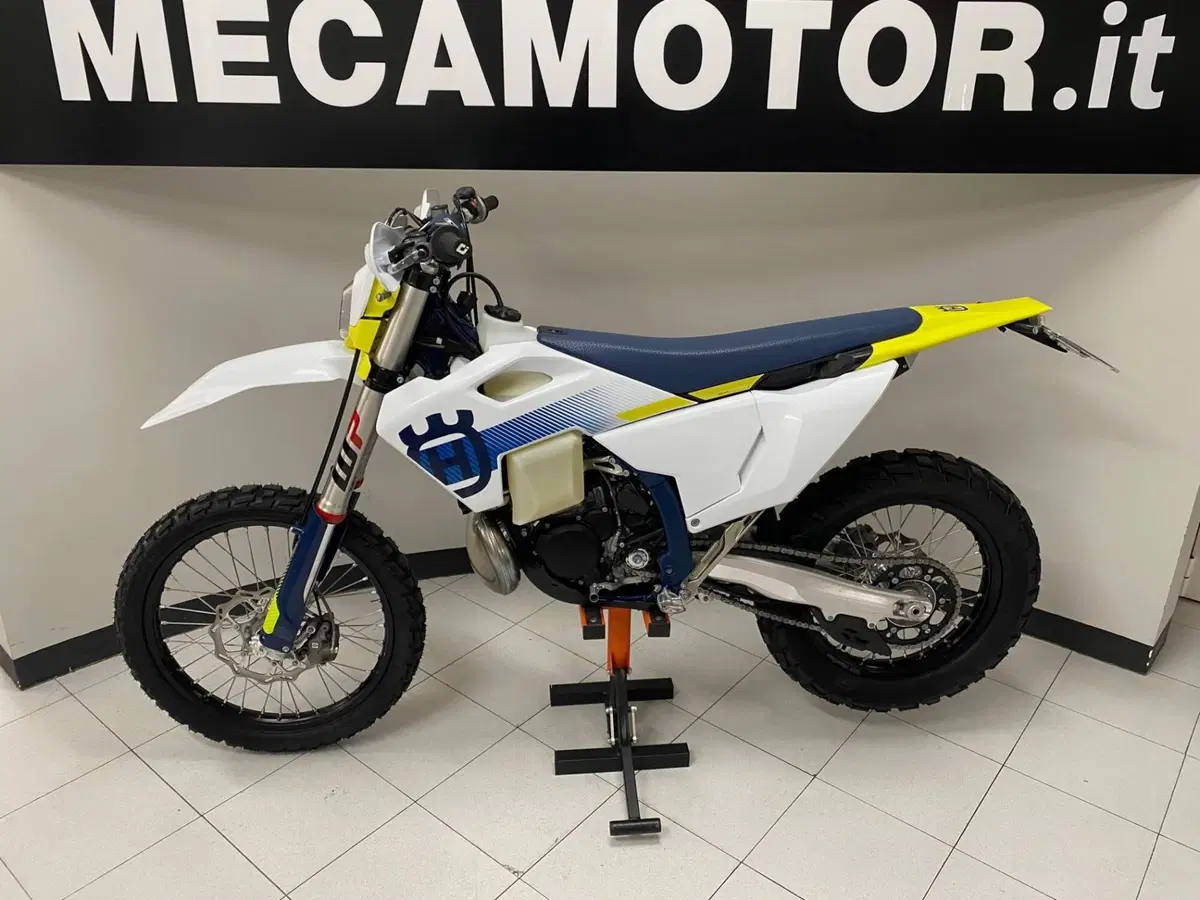 Husqvarna TE 300 (2024) (6)