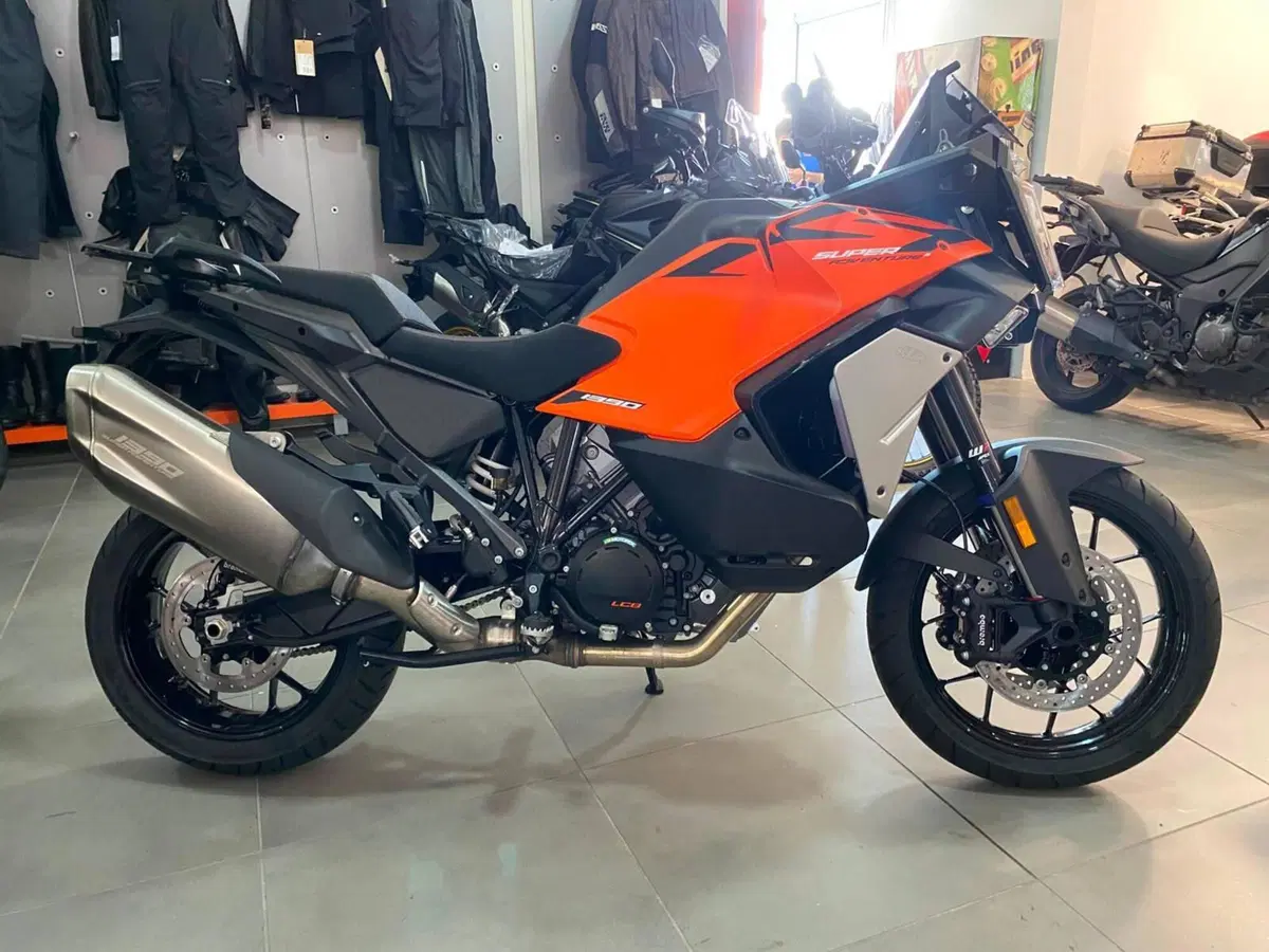 KTM 1390 Super Adventure S EVO (2026) (2)