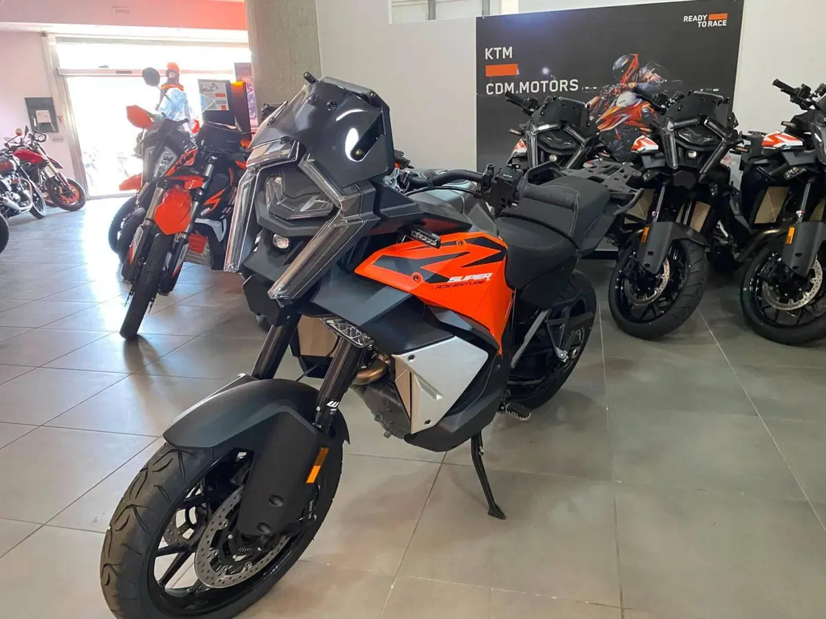 KTM 1390 Super Adventure S EVO (2026)