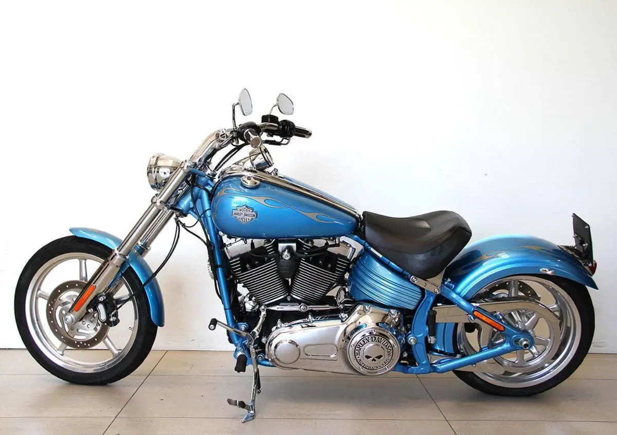 Harley-Davidson 1584 Rocker C (2009 - 11) - FXCWC (10)