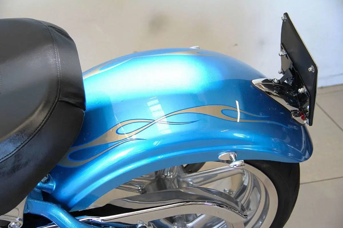 Harley-Davidson 1584 Rocker C (2009 - 11) - FXCWC (16)