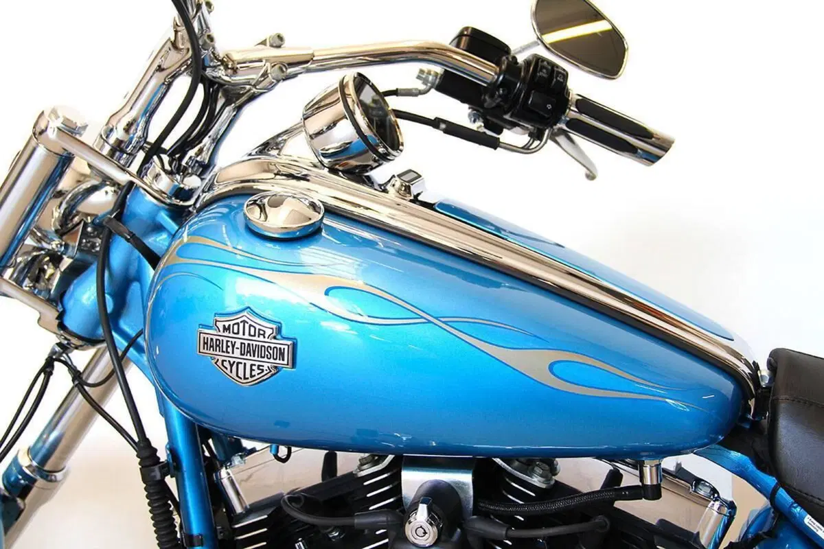 Harley-Davidson 1584 Rocker C (2009 - 11) - FXCWC (19)
